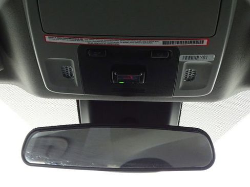 Used 2022 Toyota Camry SE image 23