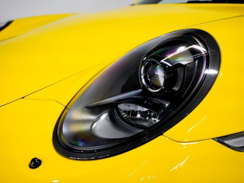 Used 2015 Porsche 911 Carrera GTS RWD image 32