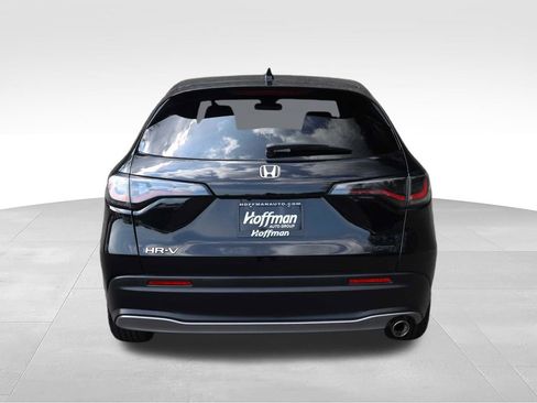 Used 2025 Honda HR-V Sport image 9