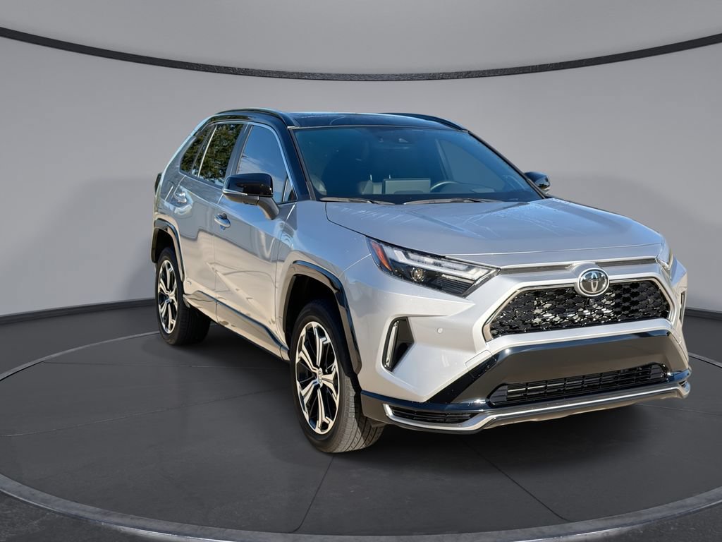 Used 2025 Toyota RAV4 XSE w/ Premium Package AWD/4WD image 12