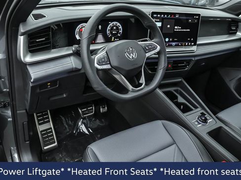 New 2025 Volkswagen Tiguan SE R-Line image 4