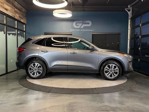 Used 2022 Ford Escape SEL AWD/4WD image 2