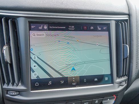 Used 2021 Maserati Levante S image 17