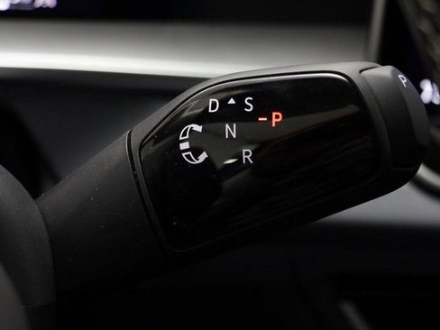 New 2026 Volkswagen Tiguan SE image 11