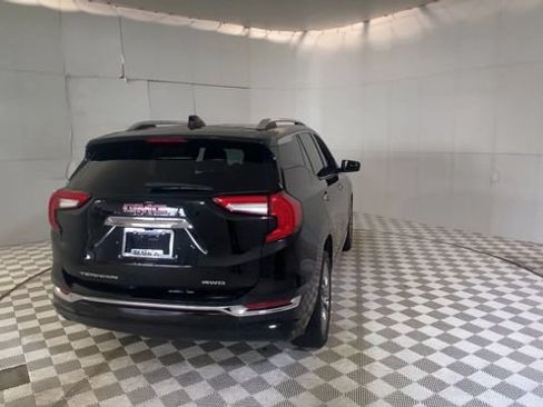 Used 2022 GMC Terrain Denali w/ LPO, Floor Liner Package AWD/4WD image 7
