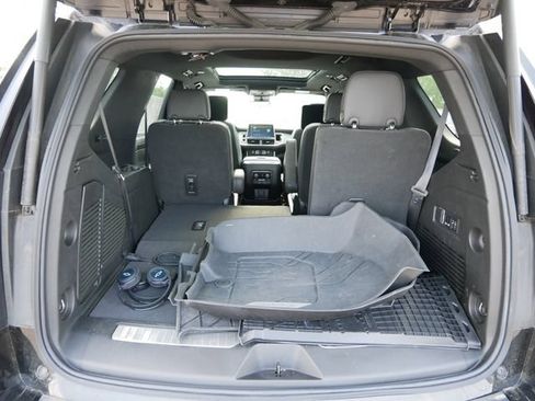 Used 2023 Chevrolet Tahoe Premier w/ Advanced Technology Package AWD/4WD image 12