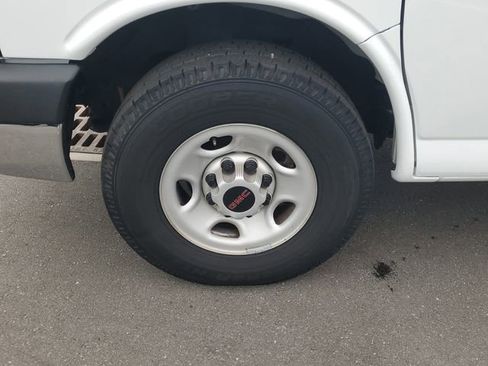 Used 2023 GMC Savana 2500 w/ Driver Convenience Package image 4