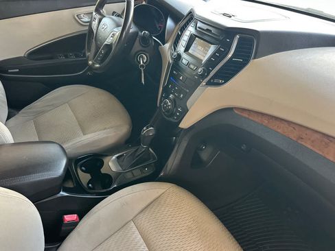 Used 2014 Hyundai Santa Fe GLS FWD image 19