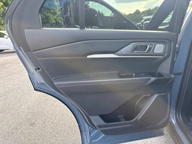 Used 2025 Ford Explorer ST w/ Sun And Sound Package RWD image 19
