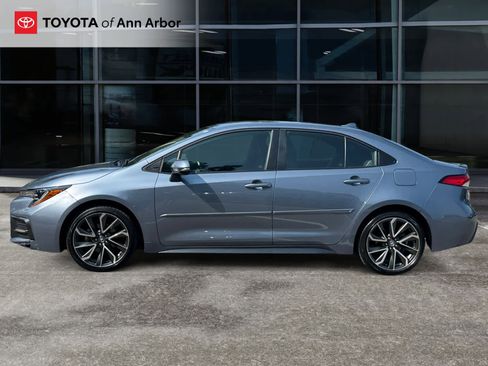 Used 2022 Toyota Corolla SE w/ Carpet Mat Package (TMS) image 8