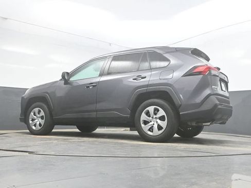 Used 2021 Toyota RAV4 LE w/ Carpet Mat Package (TMS) AWD/4WD image 39