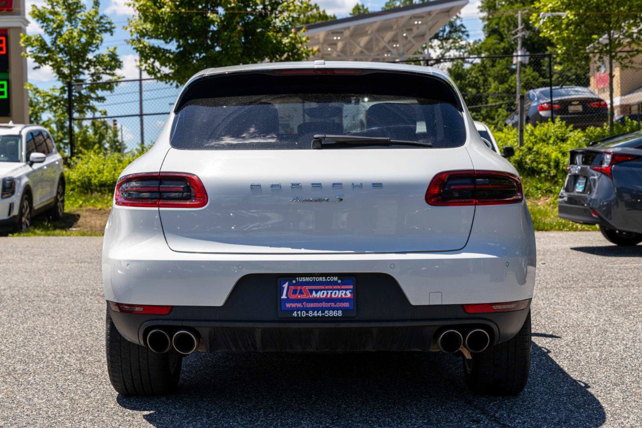 Used 2016 Porsche Macan S w/ Infotainment Package AWD/4WD image 5