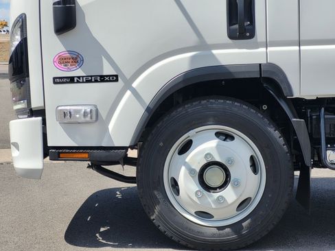 New 2026 Isuzu NPR HD image 9