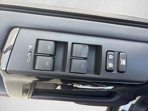 Used 2021 Toyota 4Runner TRD Off-Road Premium w/ Moonroof Package AWD/4WD image 12