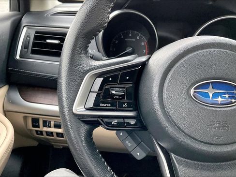 Used 2018 Subaru Outback 2.5i Limited AWD/4WD image 21