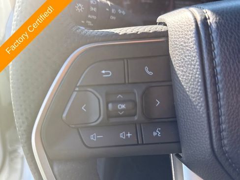 Used 2025 Toyota Tacoma TRD Sport image 14