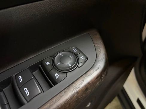 Used 2023 GMC Acadia Denali w/ Denali Ultimate Package AWD/4WD image 46