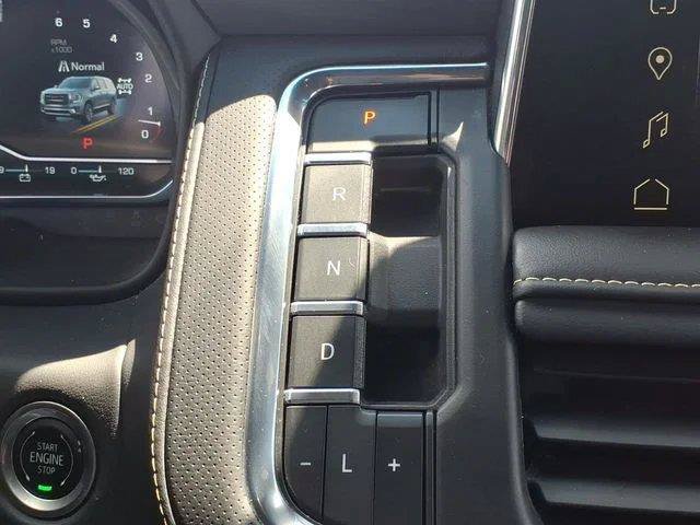 Used 2024 GMC Yukon SLT AWD/4WD image 18