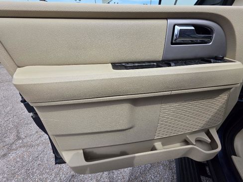 Used 2017 Ford Expedition EL Limited w/ Equipment Group 301A RWD image 42