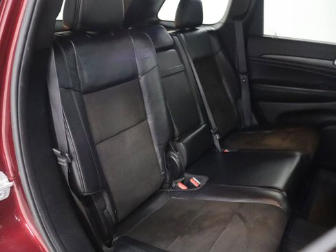 Used 2019 Jeep Grand Cherokee Altitude image 15