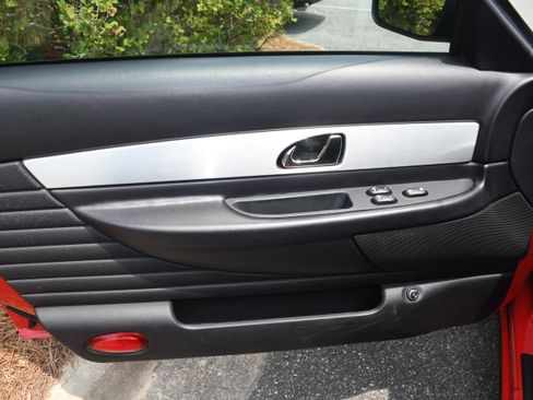 Used 2003 Ford Thunderbird RWD image 10