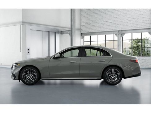 New 2026 Mercedes-Benz E 350 4MATIC Sedan image 34