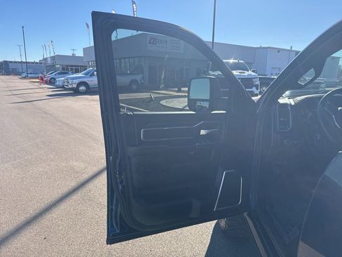 Used 2023 RAM 2500 Laramie w/ Night Edition image 37