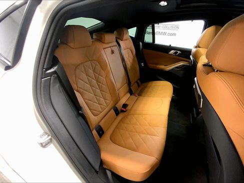 Used 2024 BMW X6 xDrive40i w/ Executive Package AWD/4WD image 19