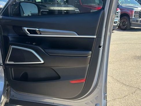 Used 2022 Kia Telluride S AWD/4WD image 10
