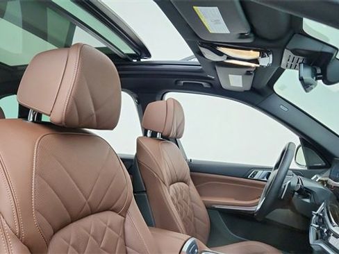 Used 2026 BMW X5 sDrive40i image 21
