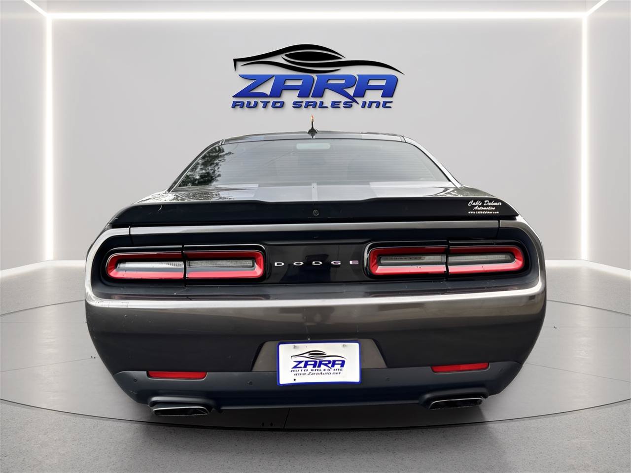 Used 2016 Dodge Challenger R/T Plus RWD image 8