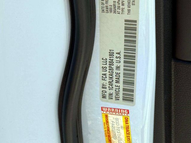 Used 2023 Jeep Grand Cherokee L Laredo w/ Luxury Tech Group I AWD/4WD image 20