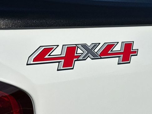 Used 2019 Chevrolet Colorado W/T image 13