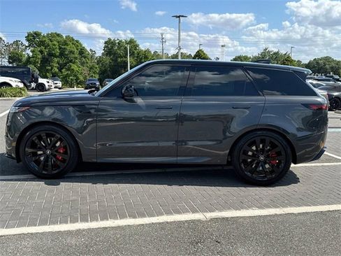 New 2025 Land Rover Range Rover Sport Dynamic SE image 2