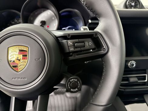 New 2026 Porsche Macan S image 38
