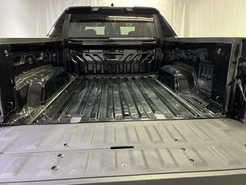 Certified 2025 Chevrolet Silverado EV LT AWD/4WD image 14