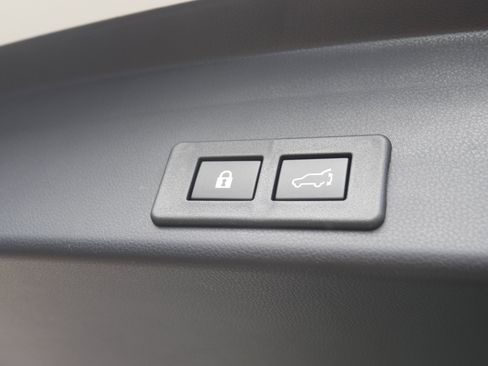 New 2025 Subaru Ascent Bronze Edition w/ Popular Package #2 image 4