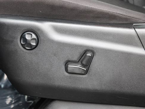 Used 2021 Jeep Grand Cherokee Laredo AWD/4WD image 20