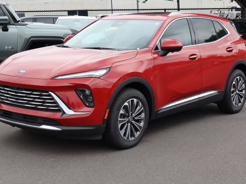 New 2025 Buick Envision Preferred image 2