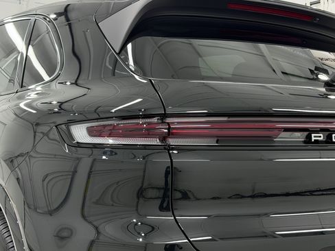 New 2026 Porsche Cayenne image 18