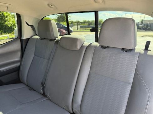 Used 2017 Toyota Tacoma SR5 w/ Tow Package image 28