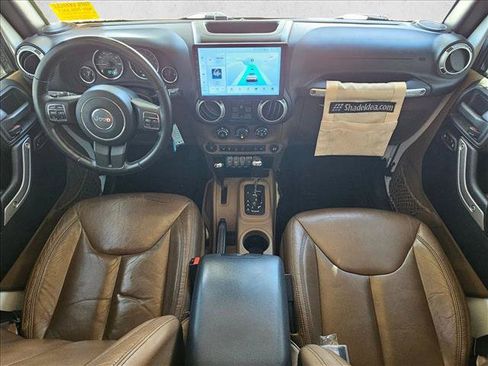 Used 2015 Jeep Wrangler Unlimited Sahara w/ Connectivity Group AWD/4WD image 17