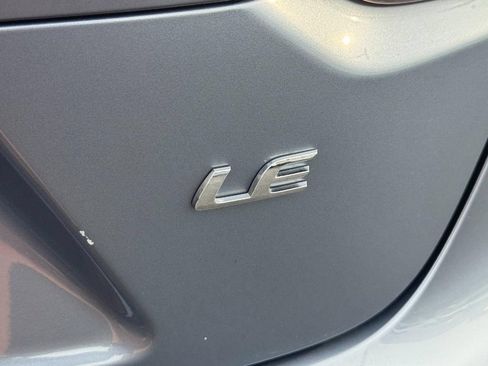 Used 2023 Toyota Corolla LE FWD image 5