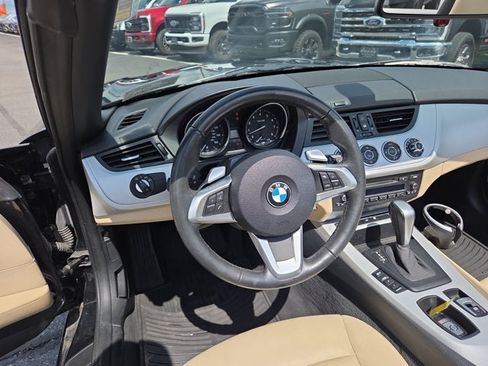Used 2009 BMW Z4 sDrive30i RWD image 10