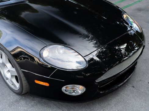 Used 2002 Aston Martin DB7 Vantage image 9