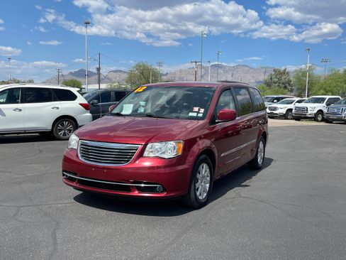 Used 2012 Chrysler Town & Country Touring w/ Entertainment Group #1 image 1