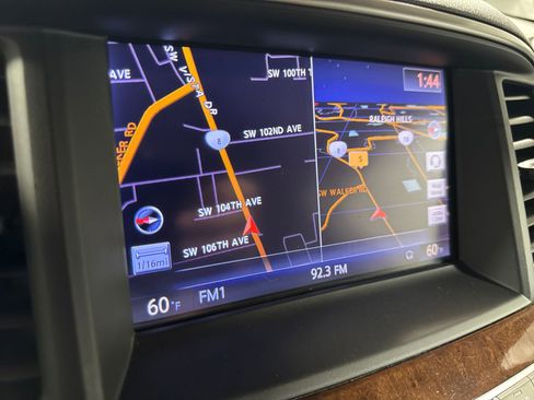 Used 2013 INFINITI JX35 AWD w/ Premium Pkg image 22