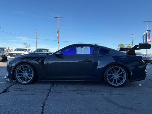 Used 2024 Ford Mustang Dark Horse image 4