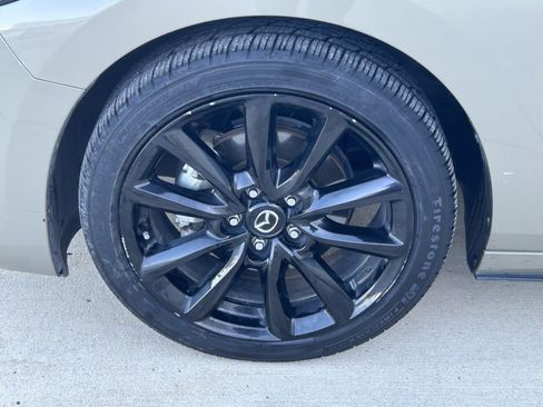 Used 2024 MAZDA MAZDA3 s image 9