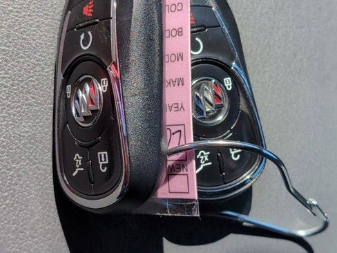 Used 2024 Buick Enclave Essence w/ Sport Touring Edition image 15